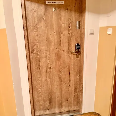 Slupska 9 ウストカ